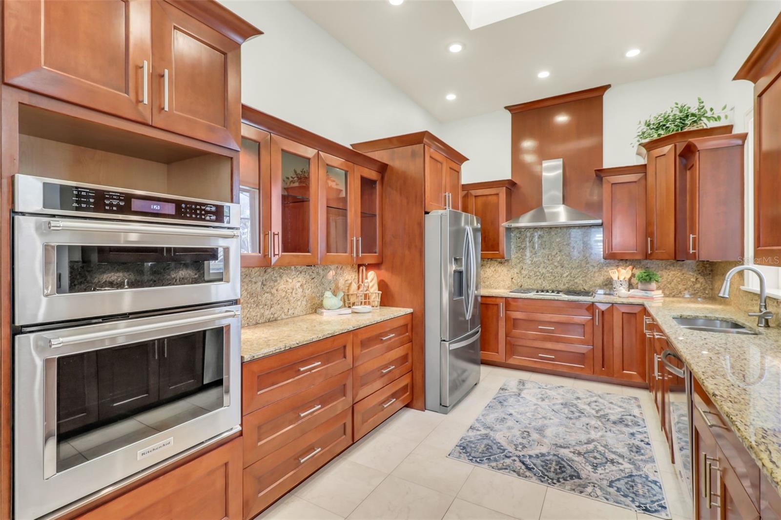 Image 16 of 49 For 13030 98th Avenue