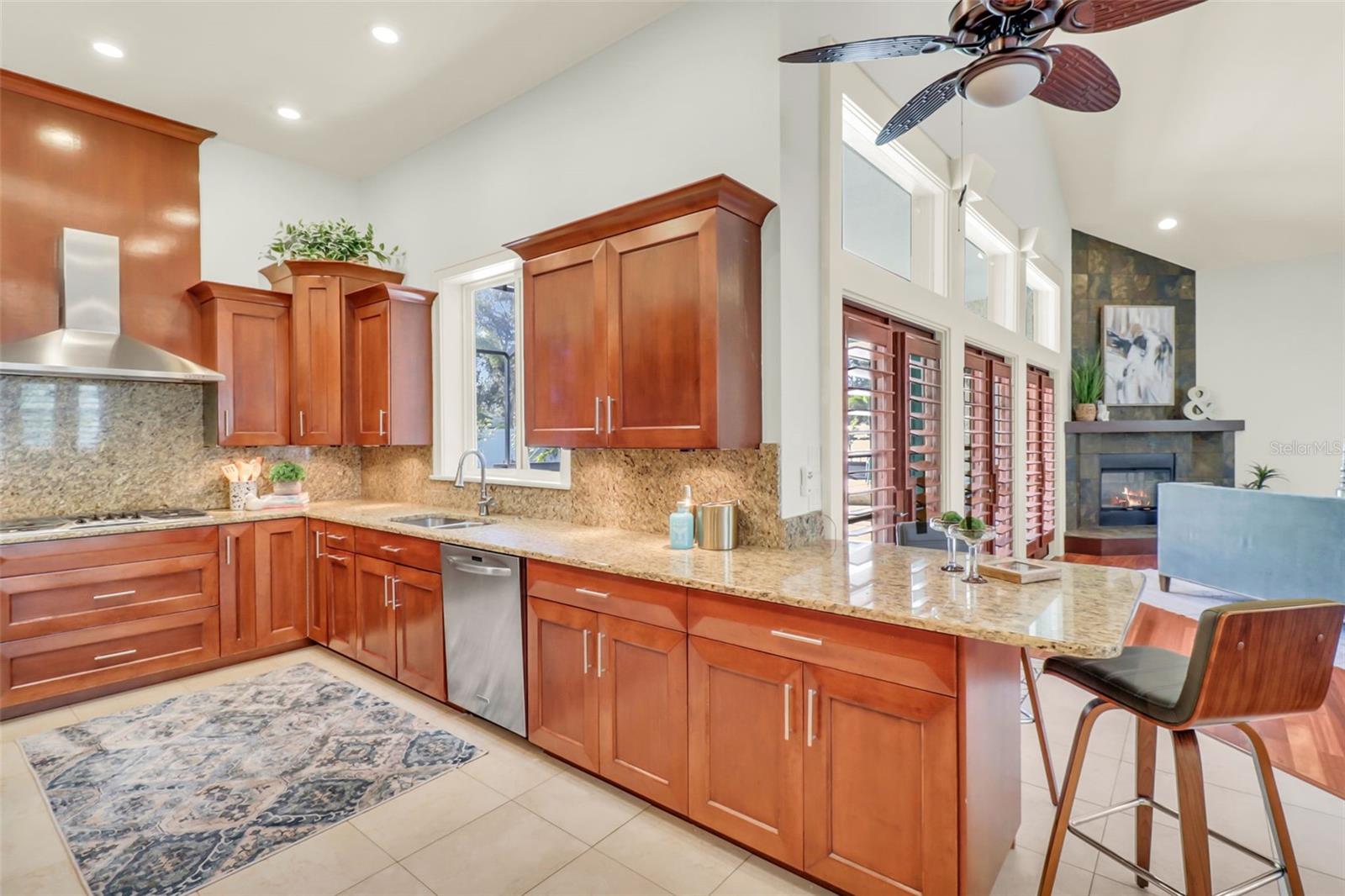 Image 17 of 49 For 13030 98th Avenue