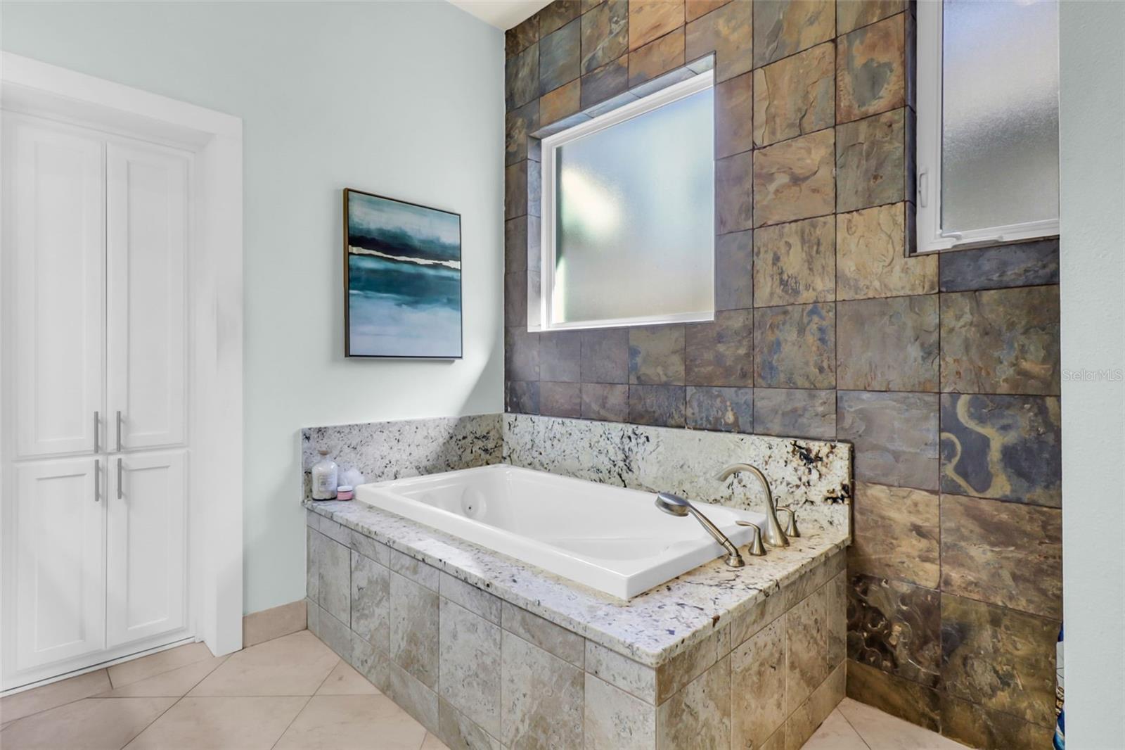 Image 25 of 49 For 13030 98th Avenue