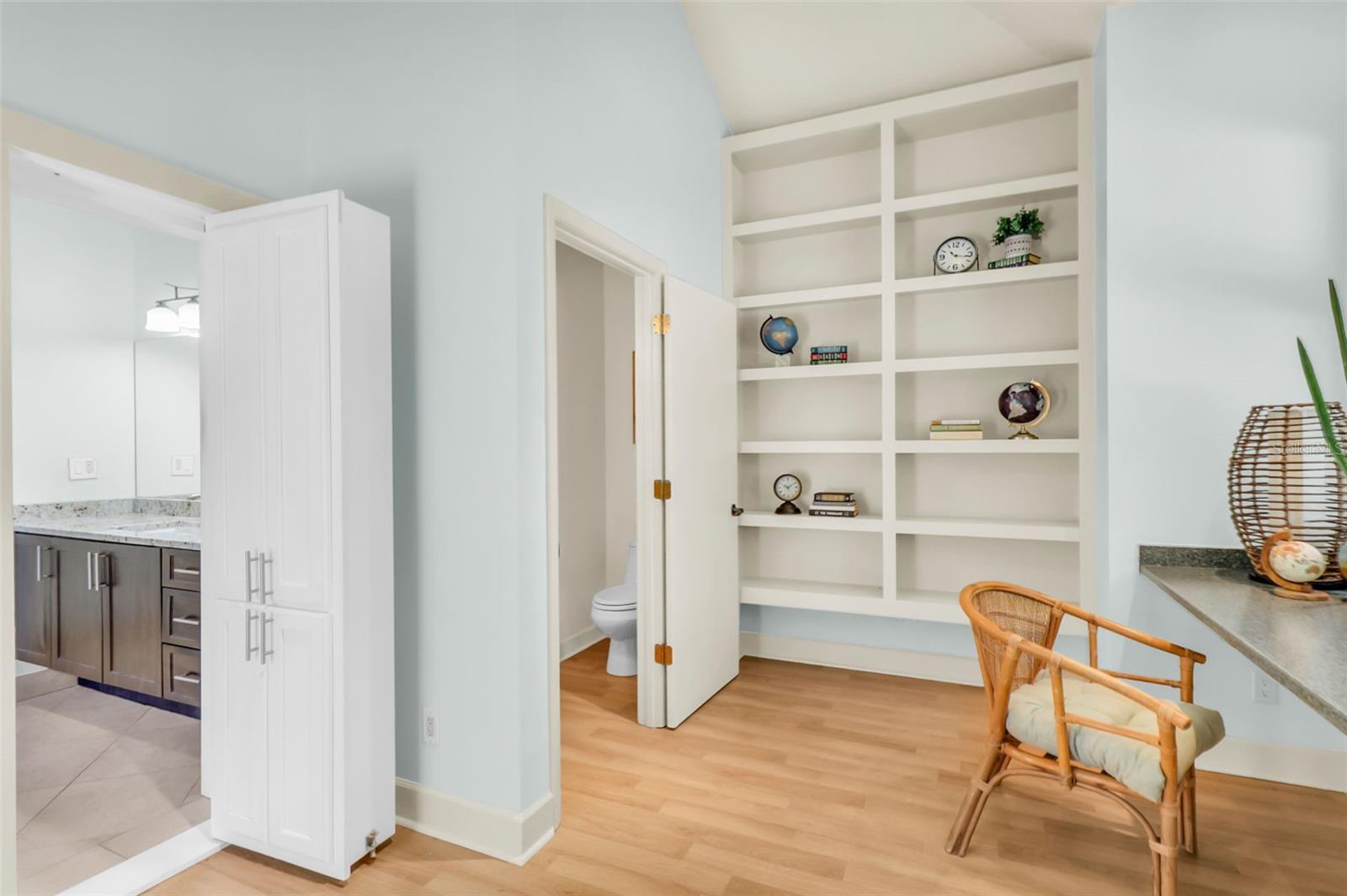 Image 26 of 49 For 13030 98th Avenue