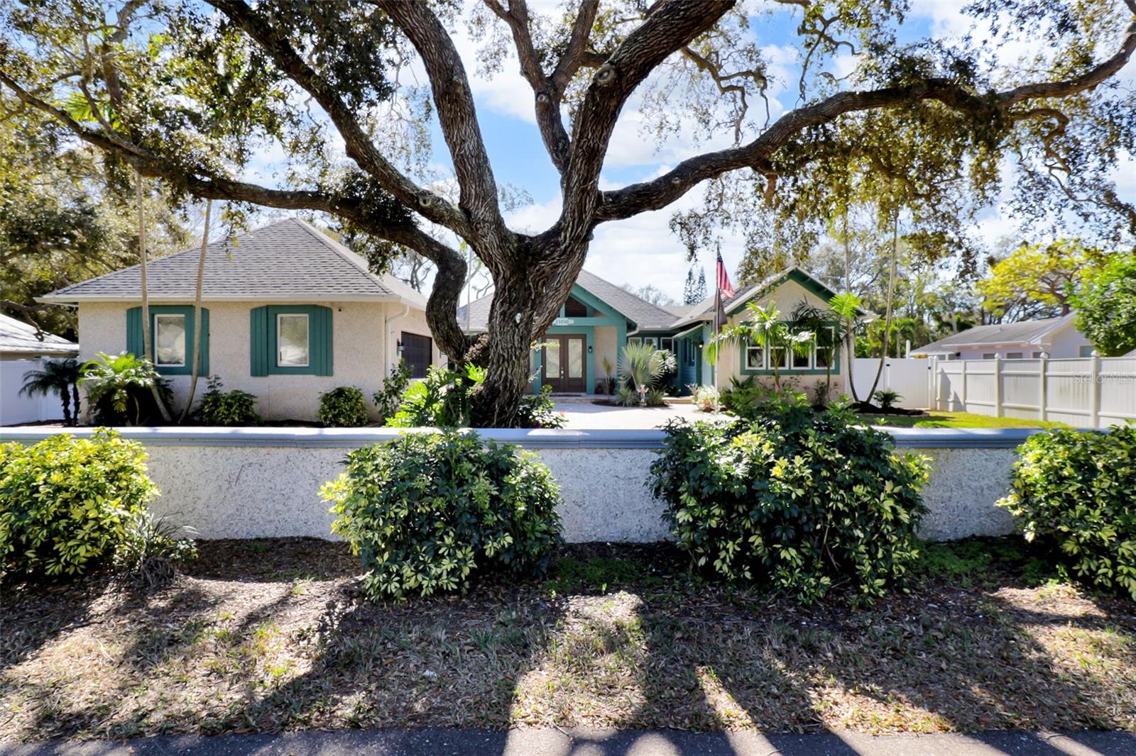 Image 3 of 49 For 13030 98th Avenue