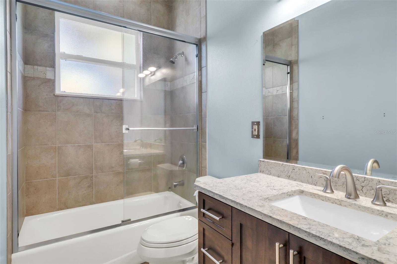 Image 31 of 49 For 13030 98th Avenue