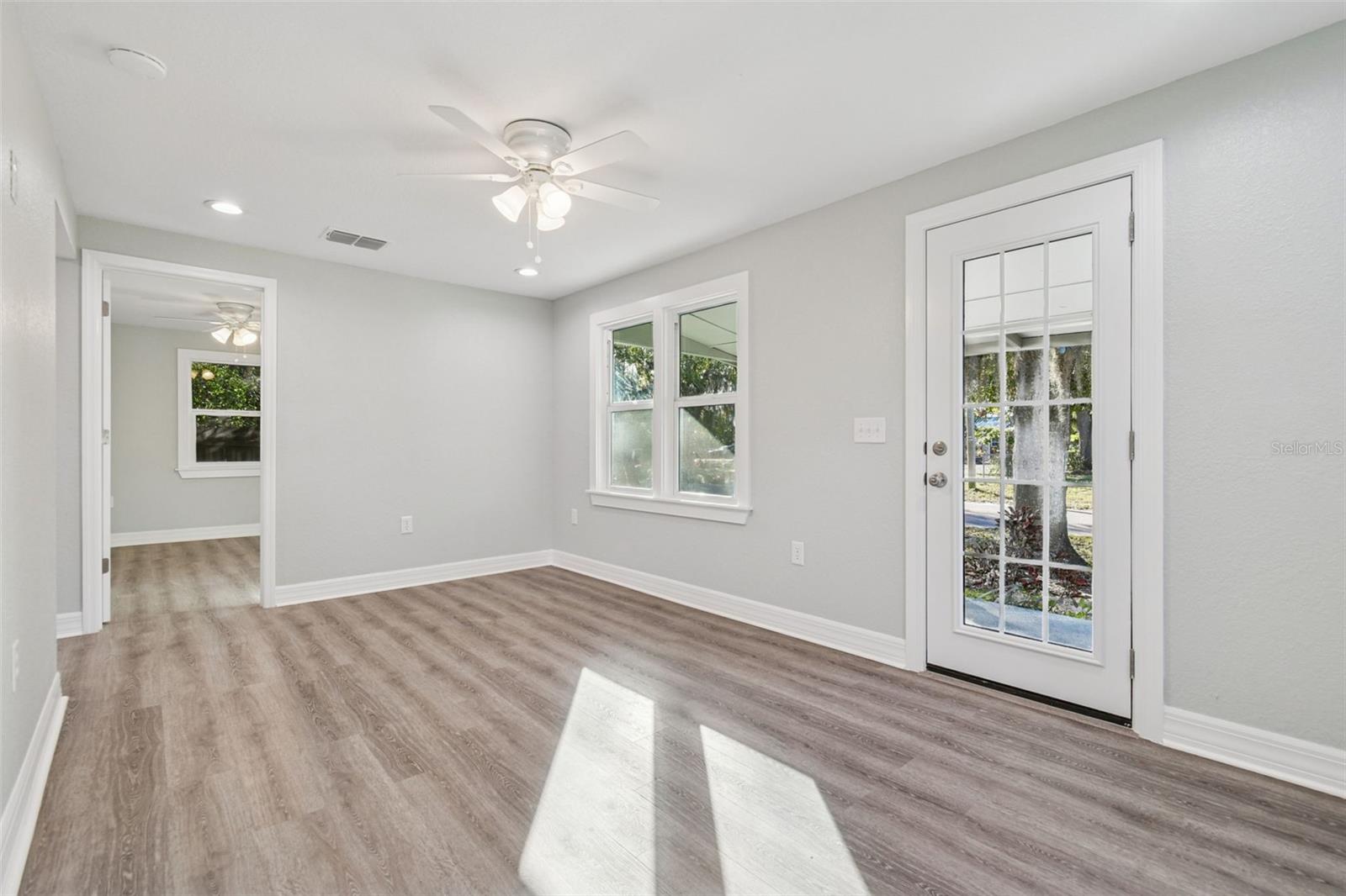 Image 14 of 53 For 2308 Everett Street