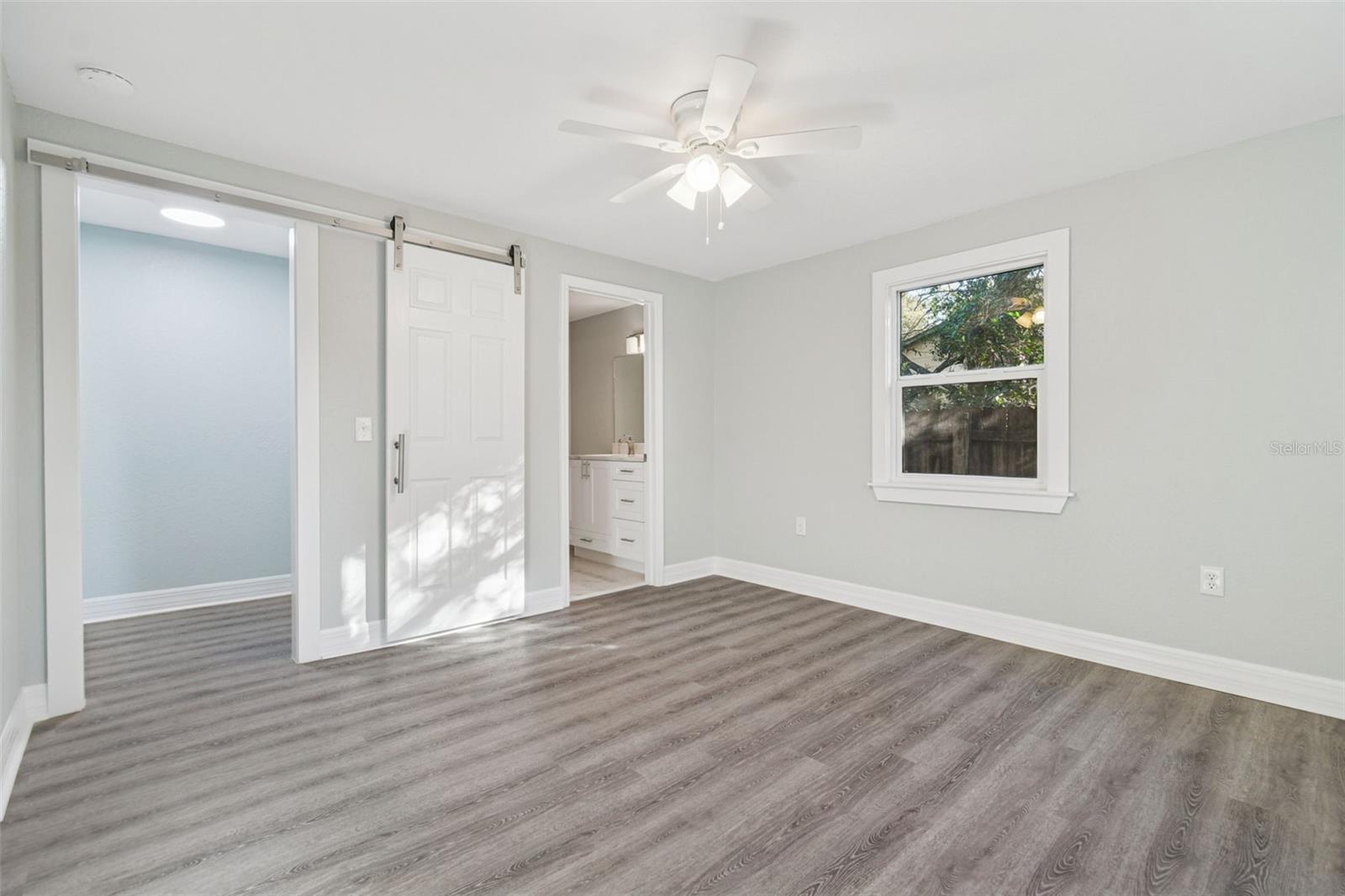 Image 16 of 53 For 2308 Everett Street