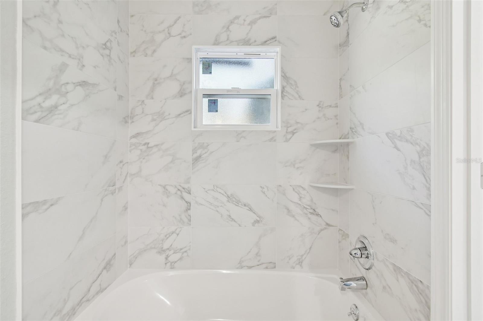 Image 26 of 53 For 2308 Everett Street