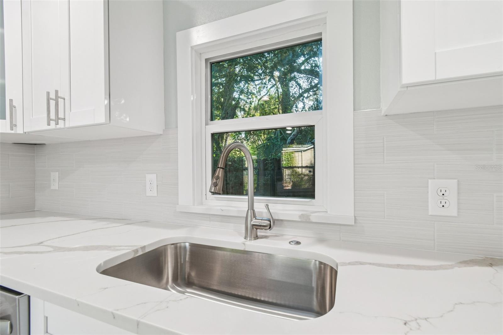 Image 31 of 53 For 2308 Everett Street