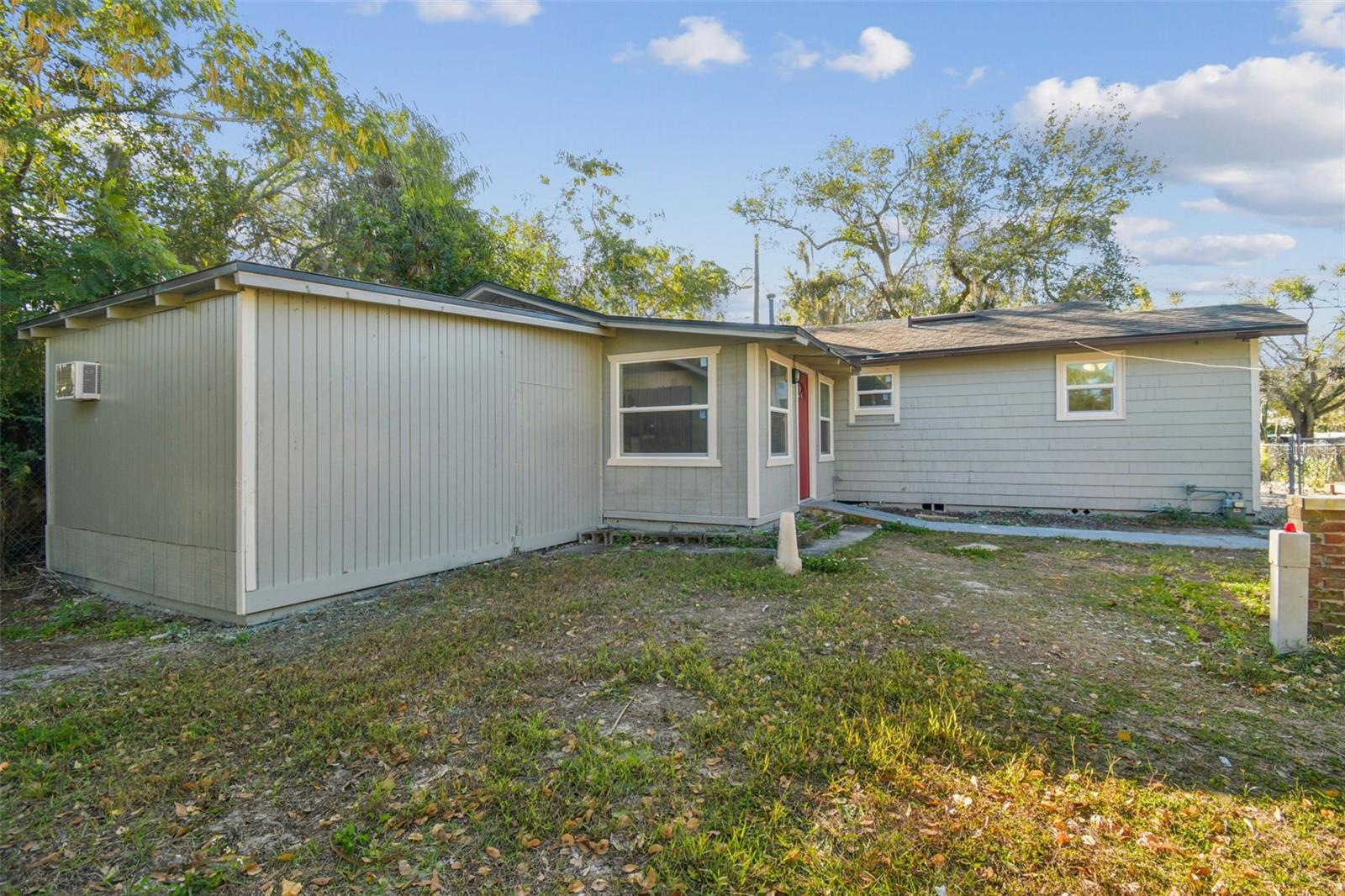 Image 43 of 53 For 2308 Everett Street