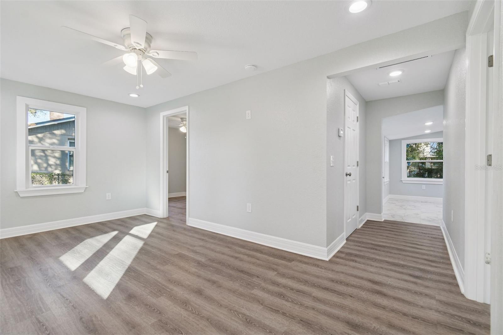 Image 9 of 53 For 2308 Everett Street