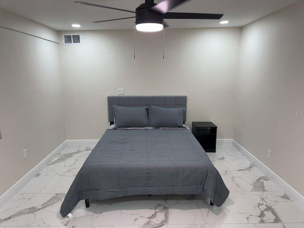 Image 14 of 17 For 1436 Se 25th Ter