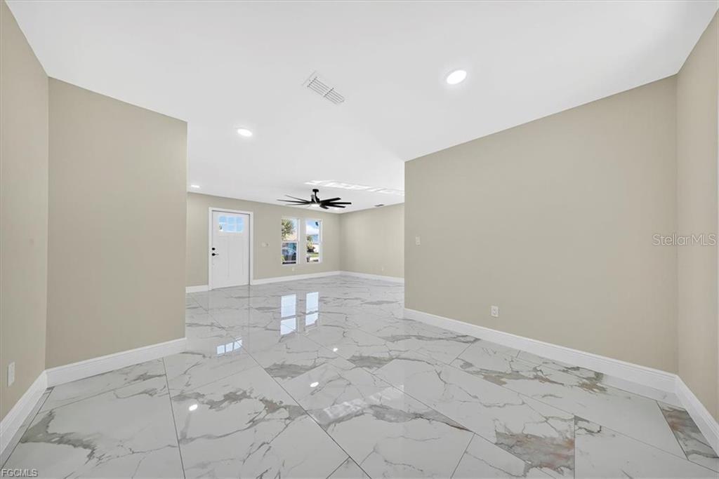 Image 4 of 17 For 1436 Se 25th Ter