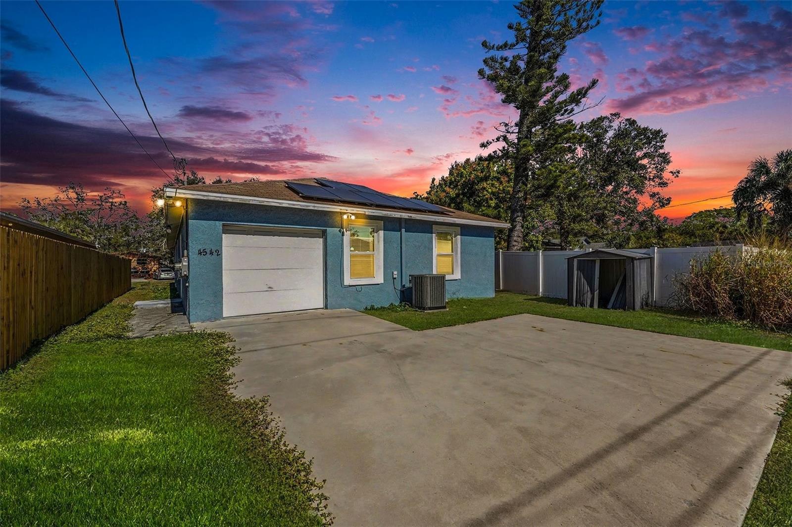 Image 13 of 17 For 4542 19th Avenue S