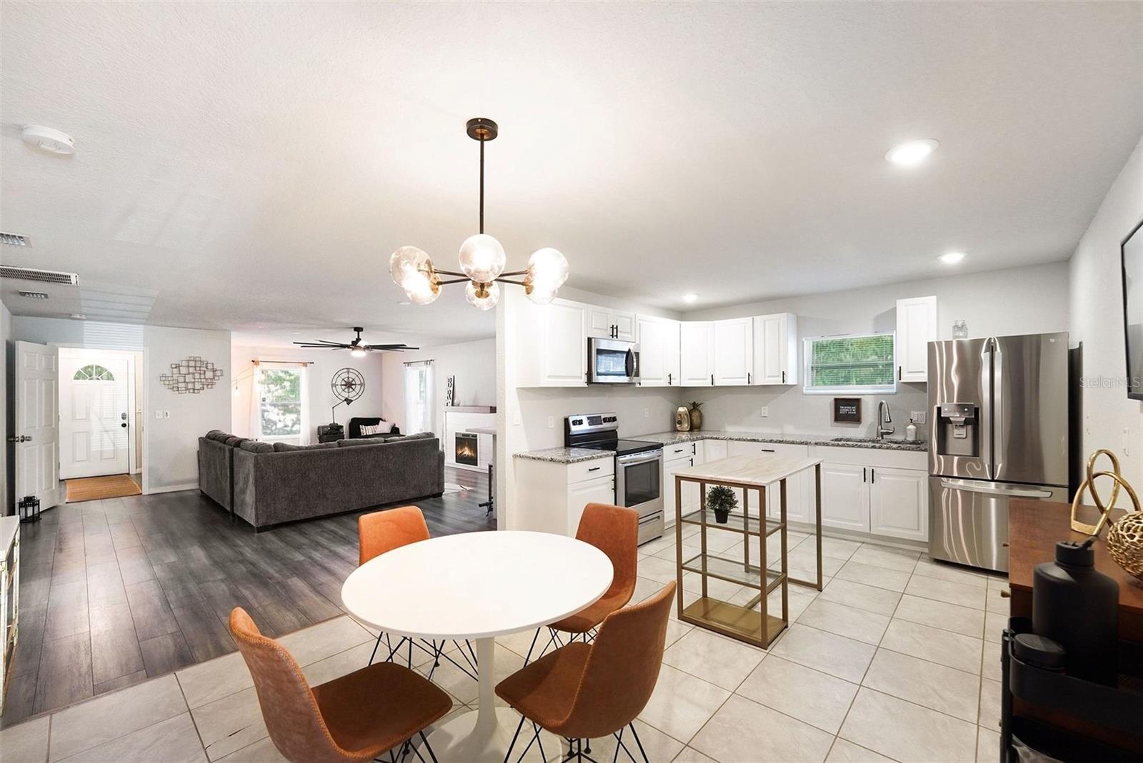 Image 5 of 17 For 4542 19th Avenue S