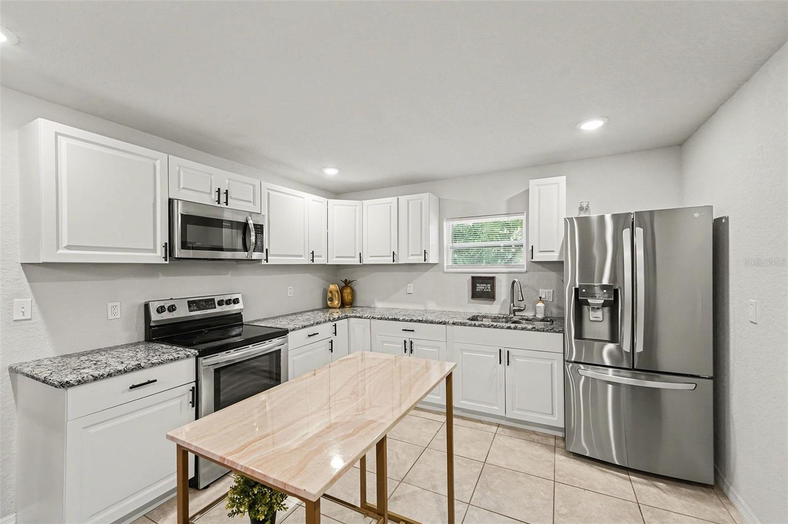 Image 6 of 17 For 4542 19th Avenue S