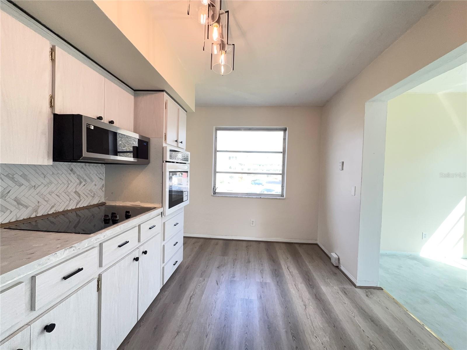 Image 12 of 34 For 2453 Brazilia Drive 25