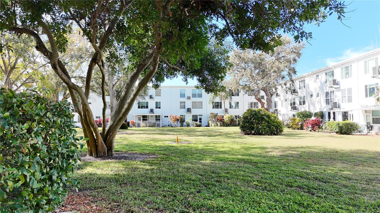 Image 30 of 34 For 2453 Brazilia Drive 25