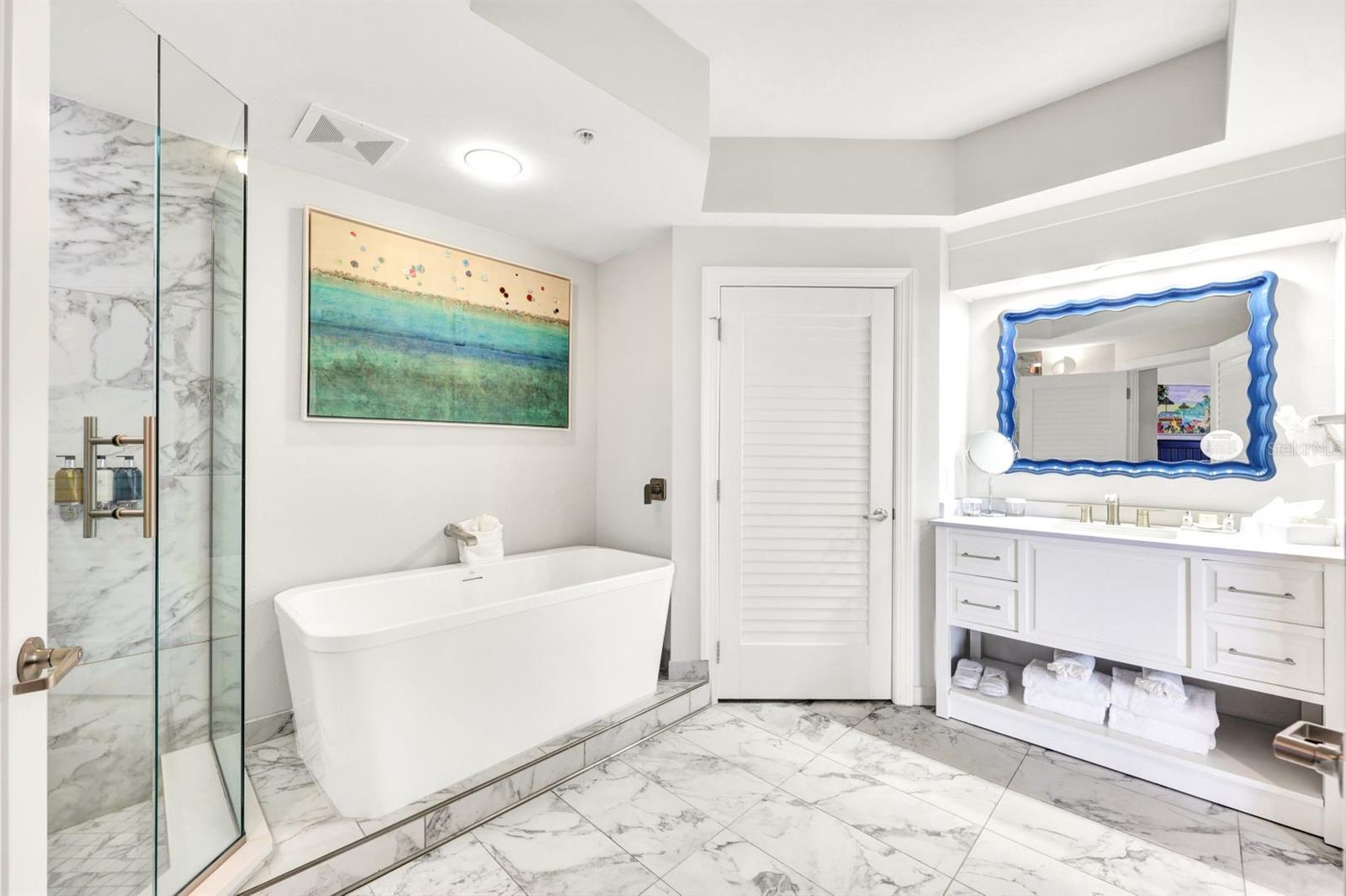 Image 16 of 34 For 200 Estero Boulevard 207