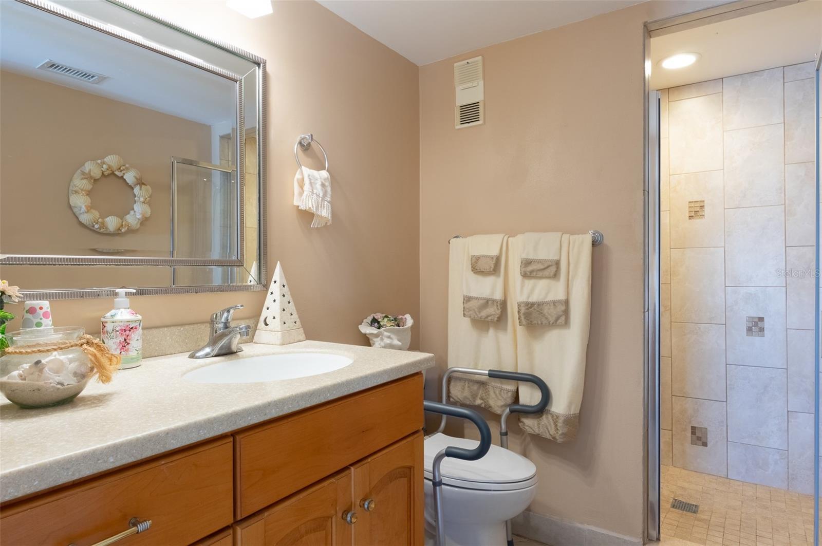 Image 19 of 29 For 8681 Bardmoor Boulevard 301c