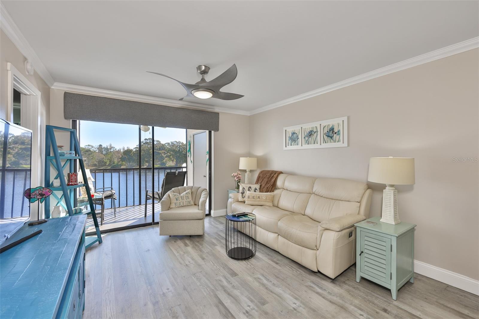 Image 11 of 38 For 6077 113th Street 610