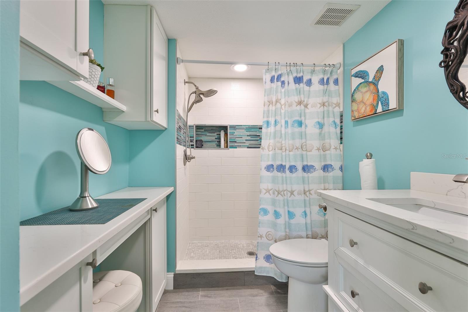 Image 18 of 38 For 6077 113th Street 610