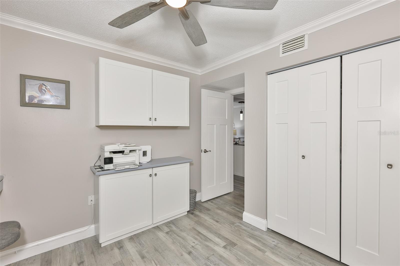 Image 21 of 38 For 6077 113th Street 610