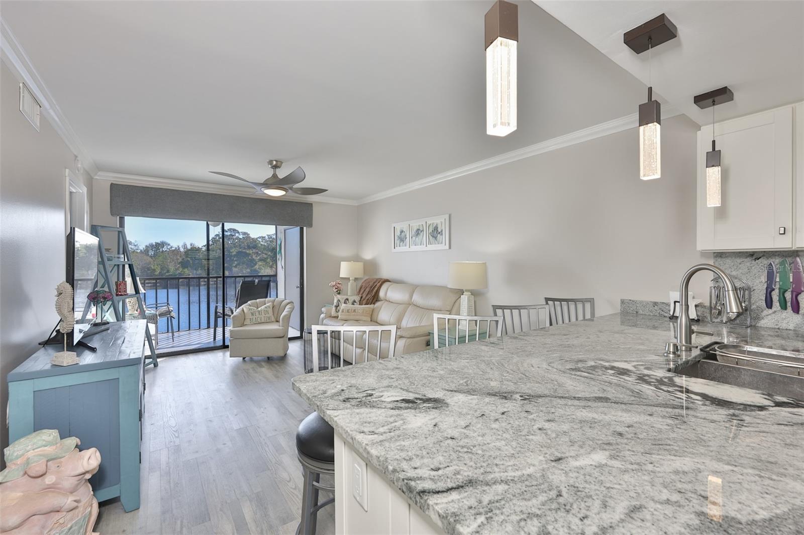 Image 5 of 38 For 6077 113th Street 610