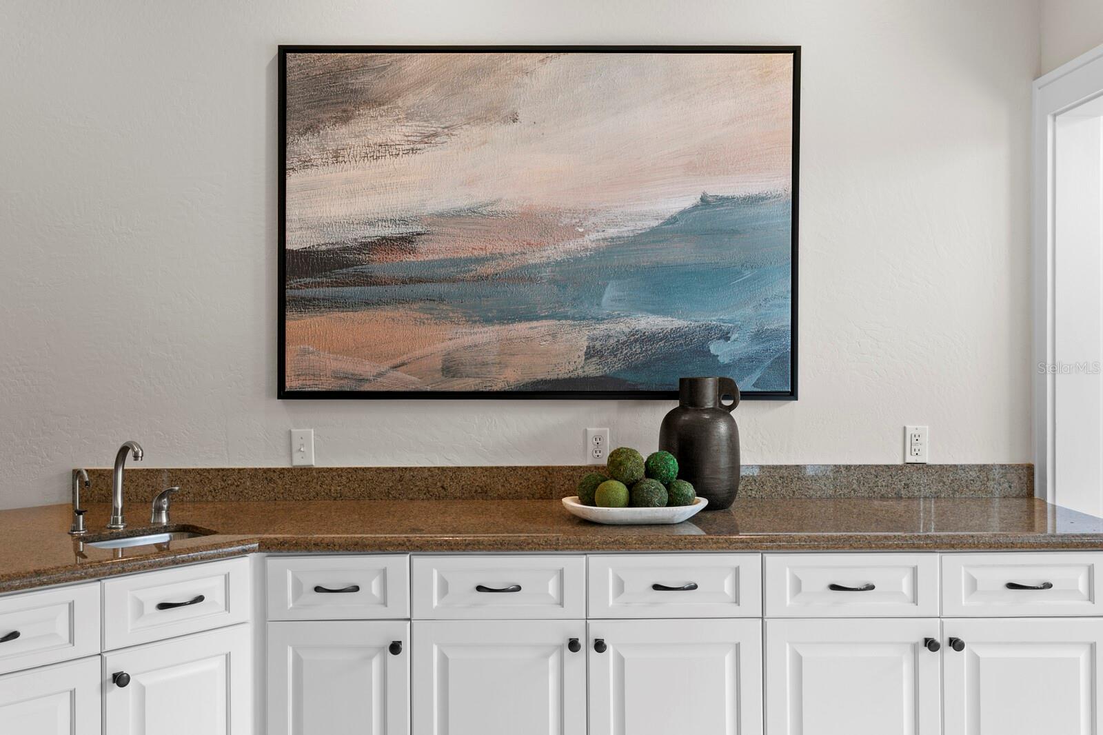 Listing photo id 17 for 446 13th Avenue Ne