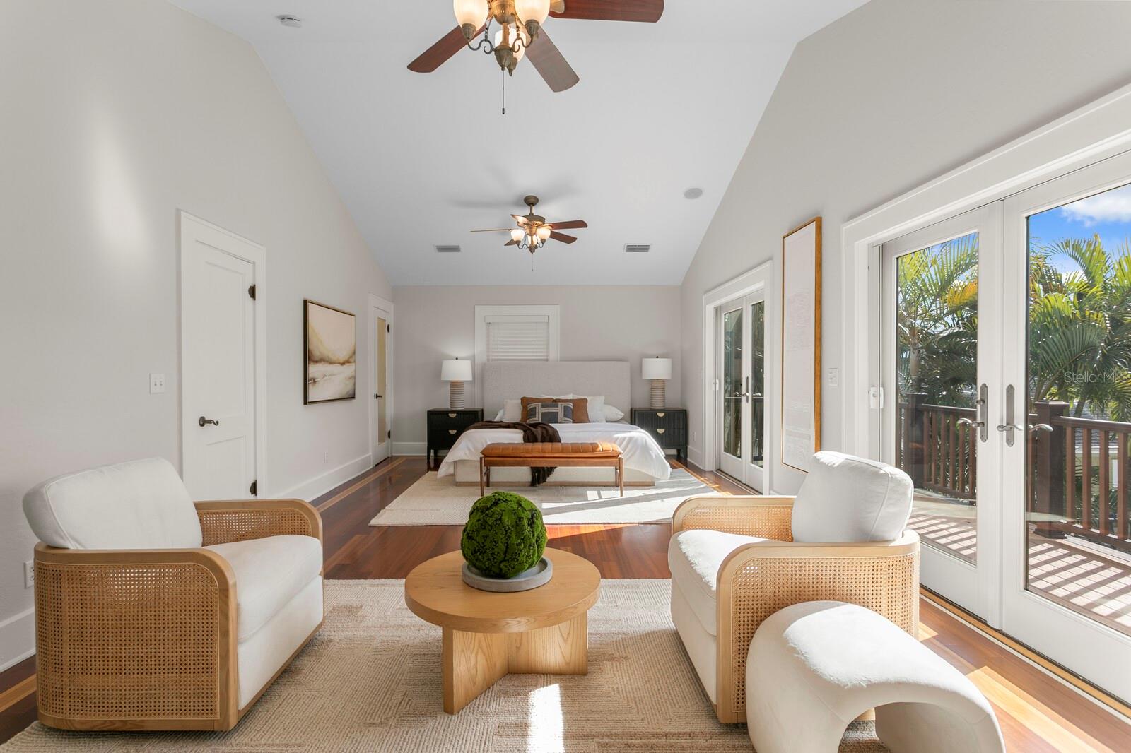 Listing photo id 20 for 446 13th Avenue Ne