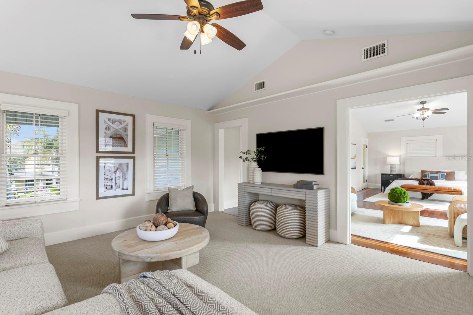 Listing photo id 22 for 446 13th Avenue Ne