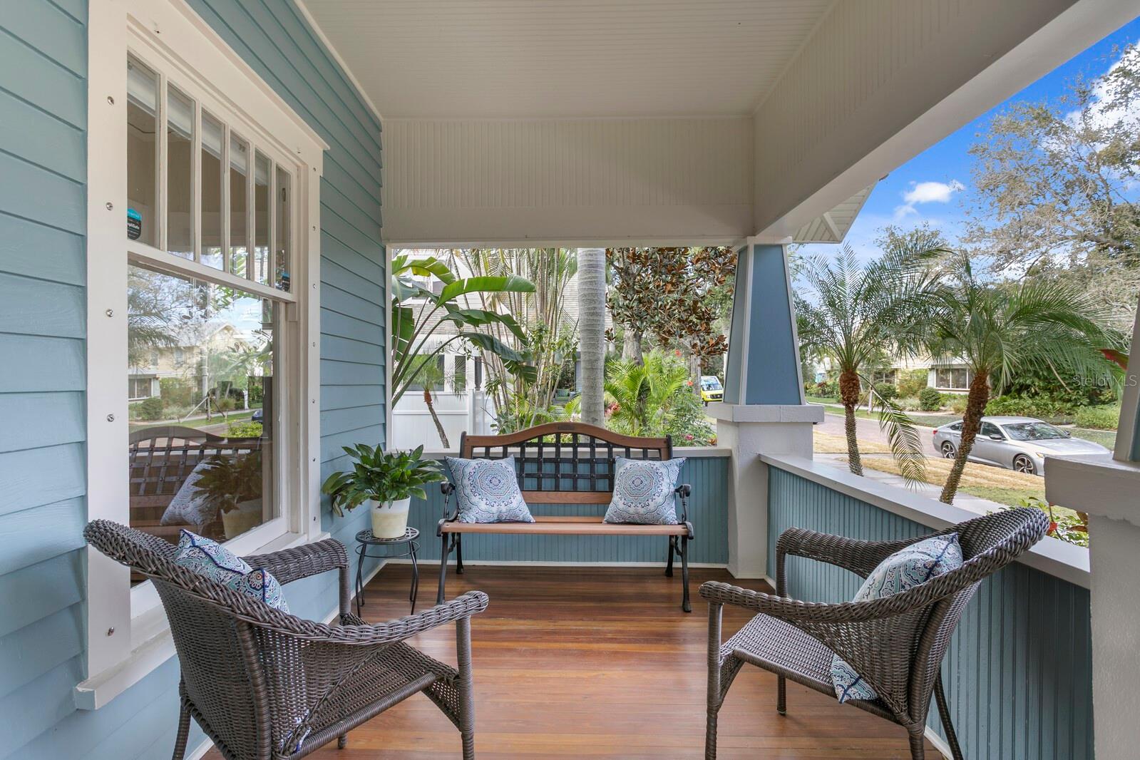 Listing photo id 43 for 446 13th Avenue Ne