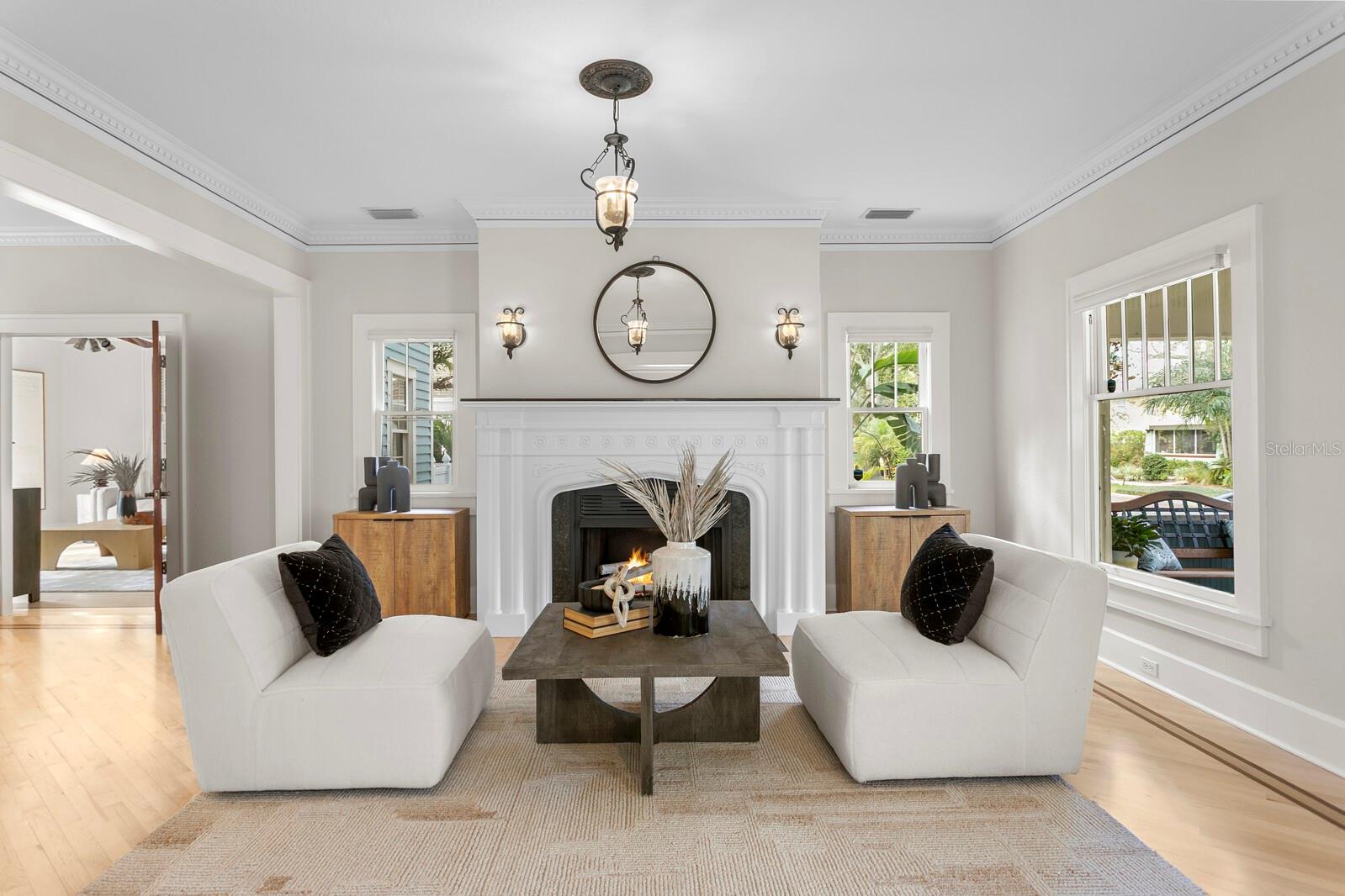 Listing photo id 3 for 446 13th Avenue Ne