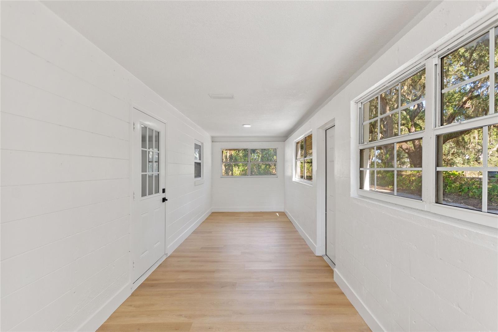 Listing photo id 30 for 2934 Bella Vista Street