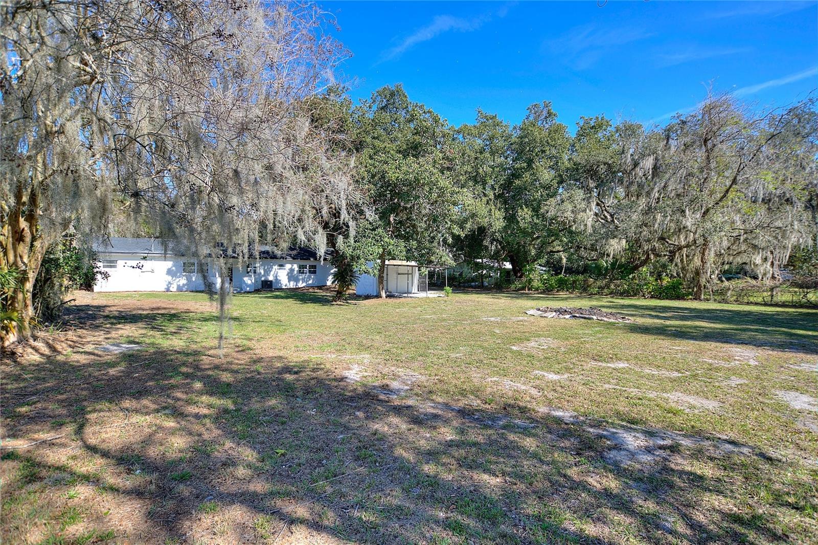Listing photo id 35 for 2934 Bella Vista Street