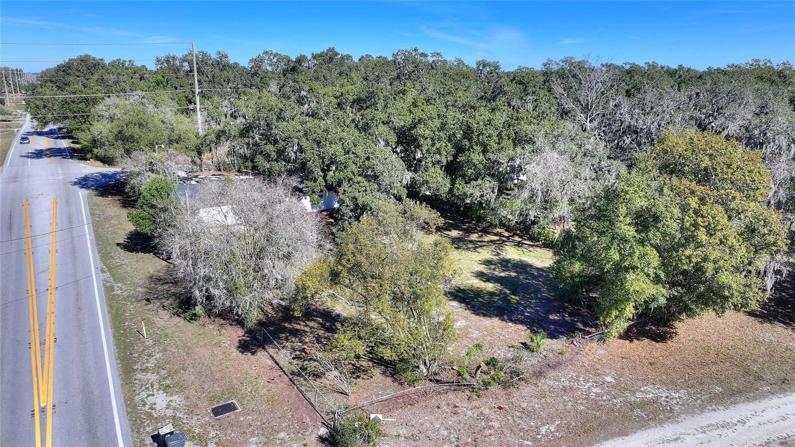 Listing photo id 36 for 2934 Bella Vista Street