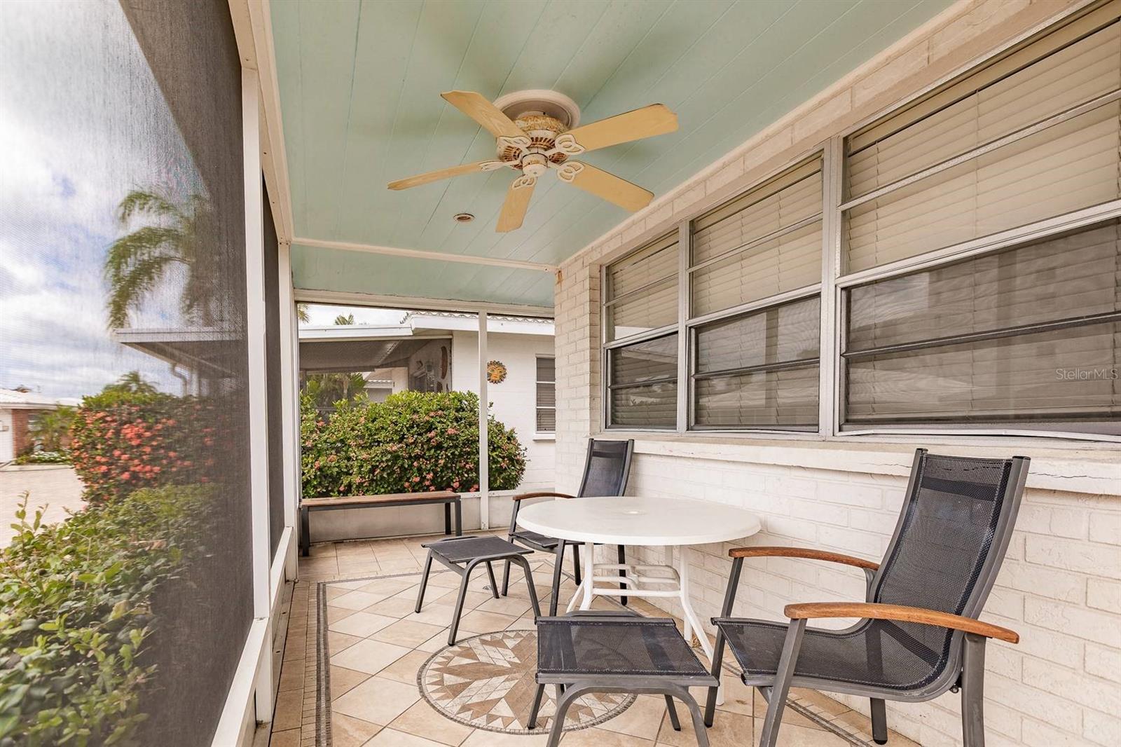 Image 12 of 12 For 6020 Midnight Pass Road 59