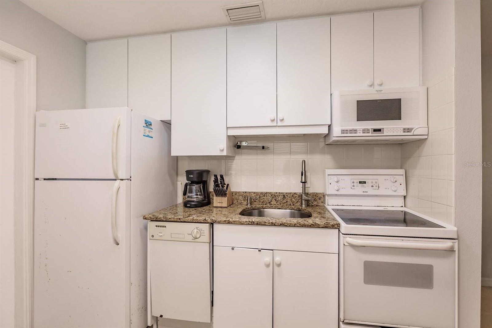 Image 3 of 12 For 6020 Midnight Pass Road 59