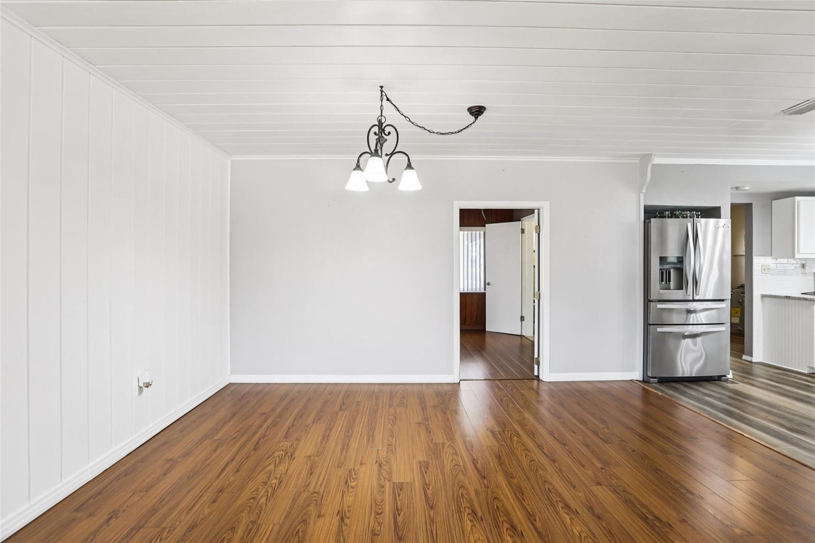 Image 16 of 38 For 33137 Cercelia Road