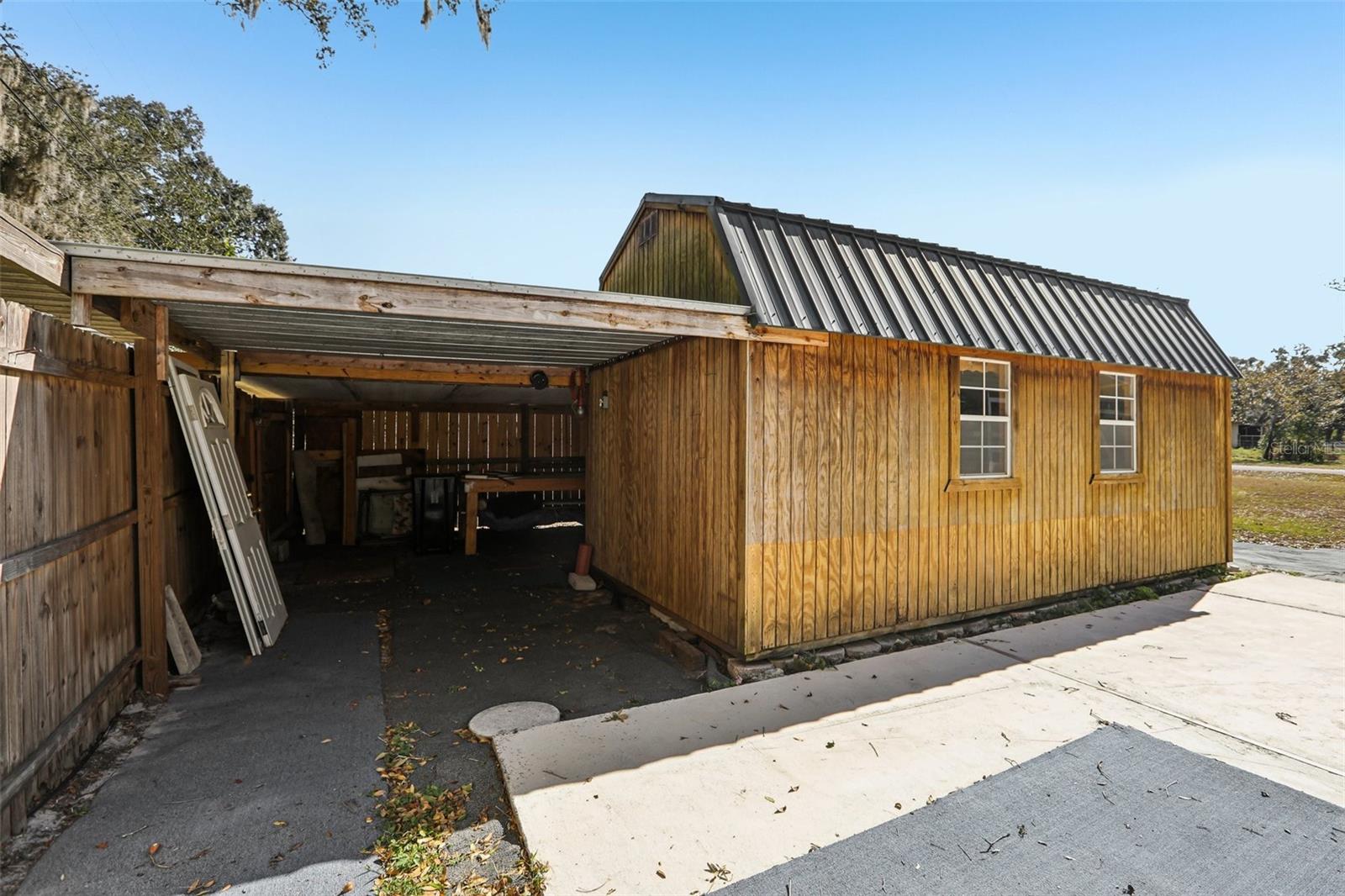 Image 26 of 38 For 33137 Cercelia Road