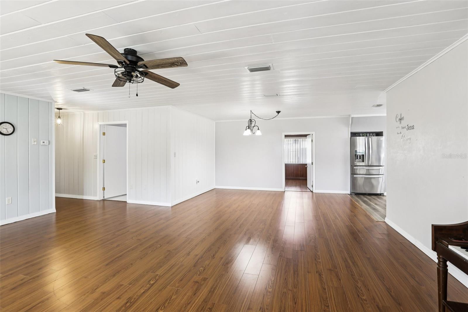 Image 8 of 38 For 33137 Cercelia Road