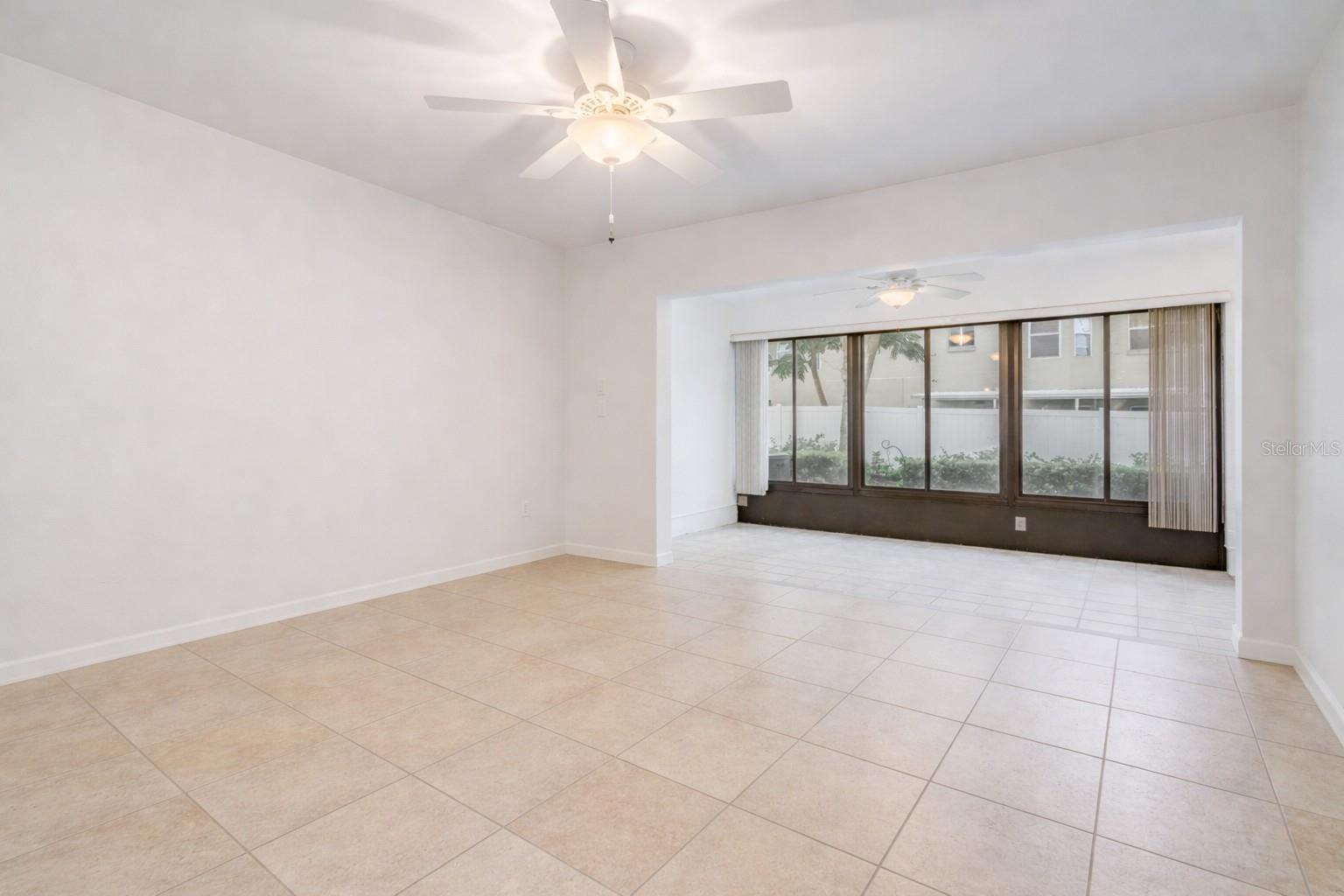 Image 13 of 34 For 2020 Lakeview Drive 105