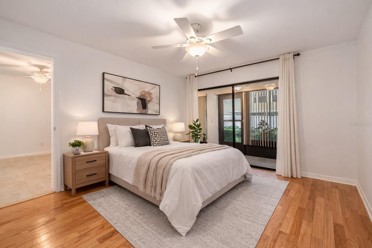 Image 16 of 34 For 2020 Lakeview Drive 105