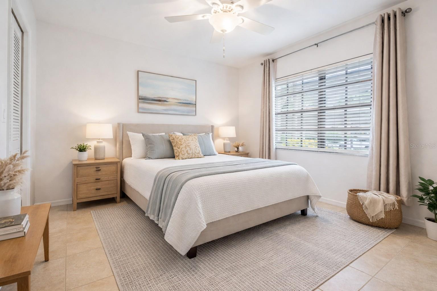 Image 21 of 34 For 2020 Lakeview Drive 105