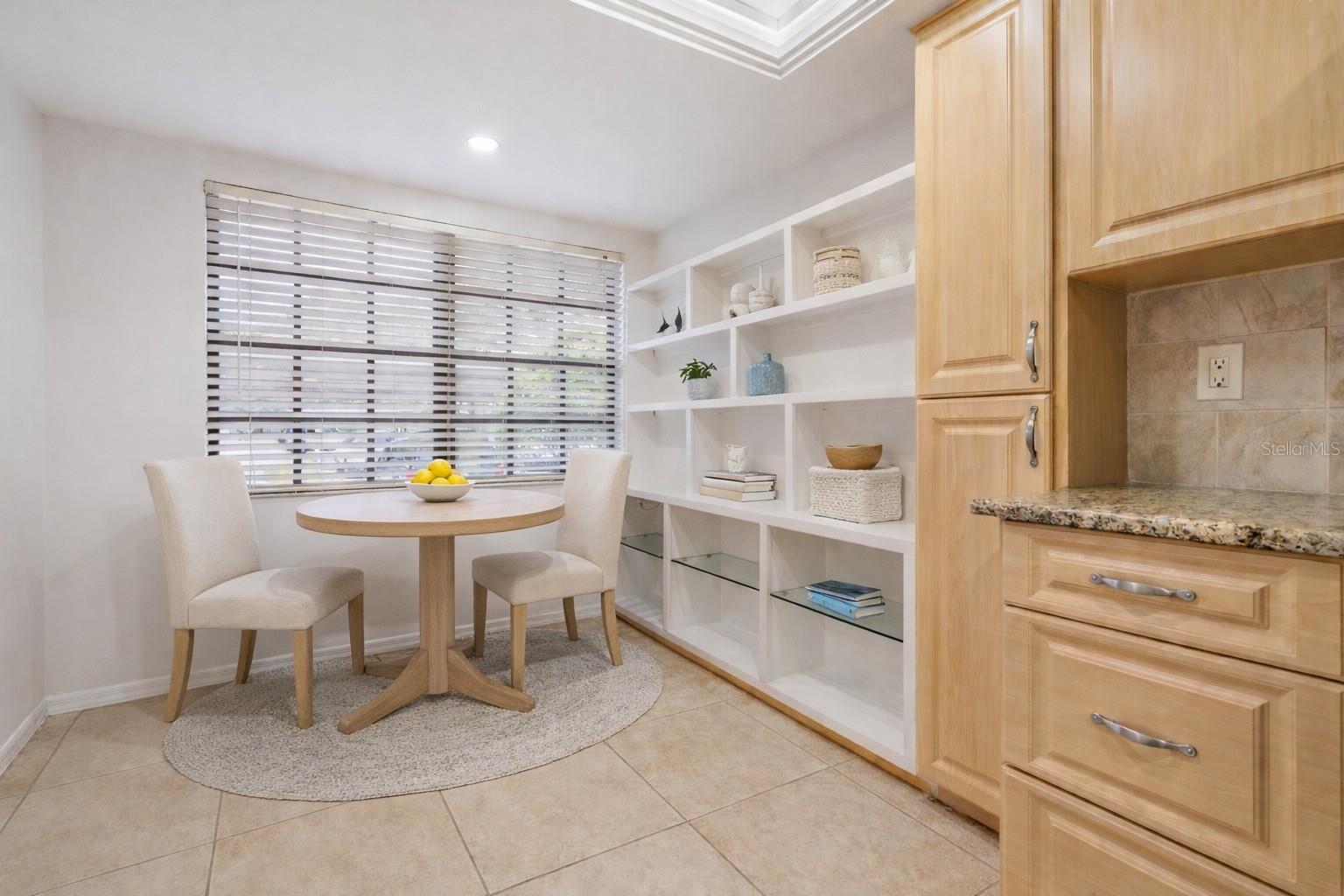 Image 3 of 34 For 2020 Lakeview Drive 105