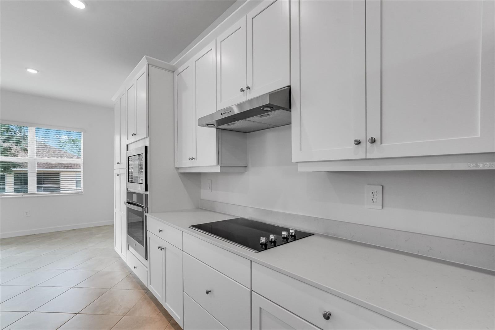 Image 16 of 31 For 8186 Dressel Street