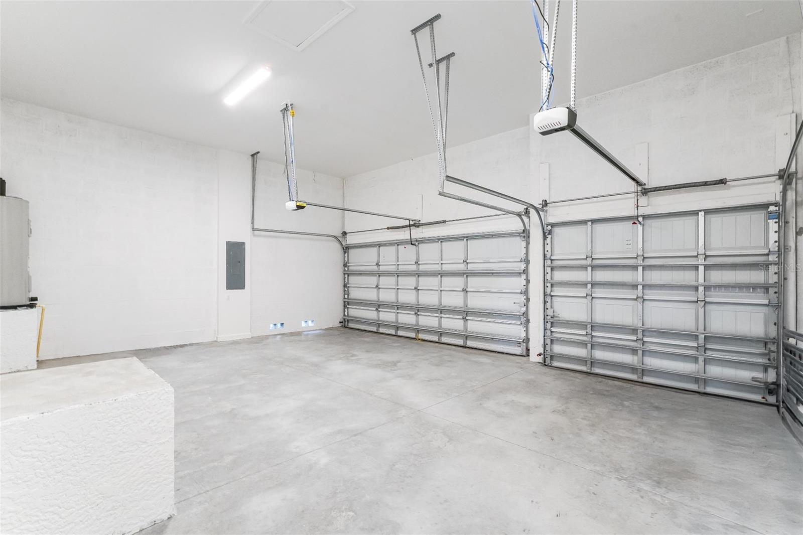 Image 27 of 31 For 8186 Dressel Street