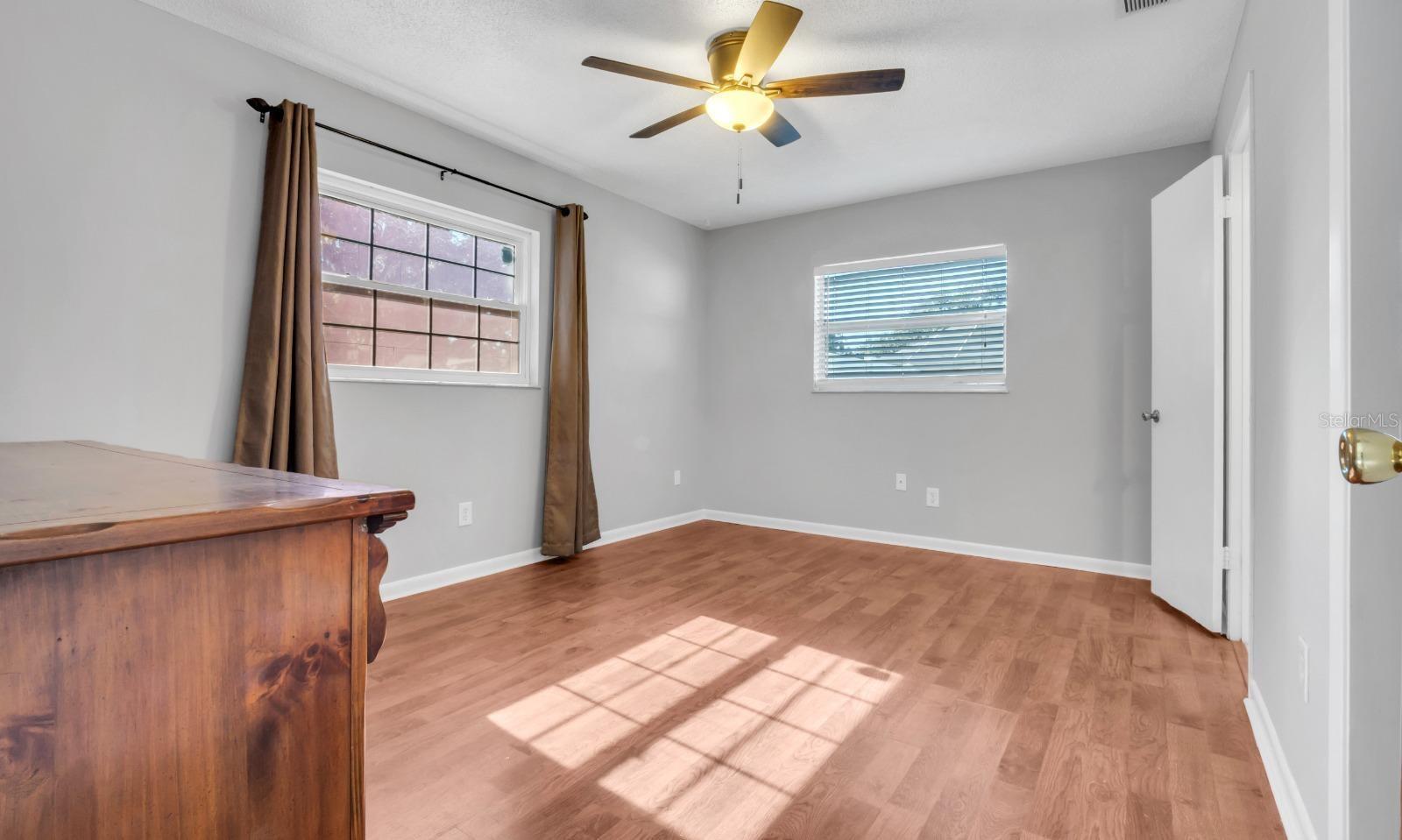 Image 23 of 55 For 520 Rooks Road