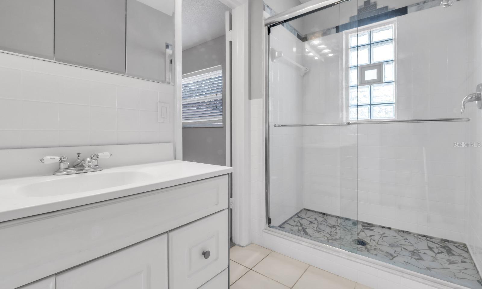 Image 25 of 55 For 520 Rooks Road