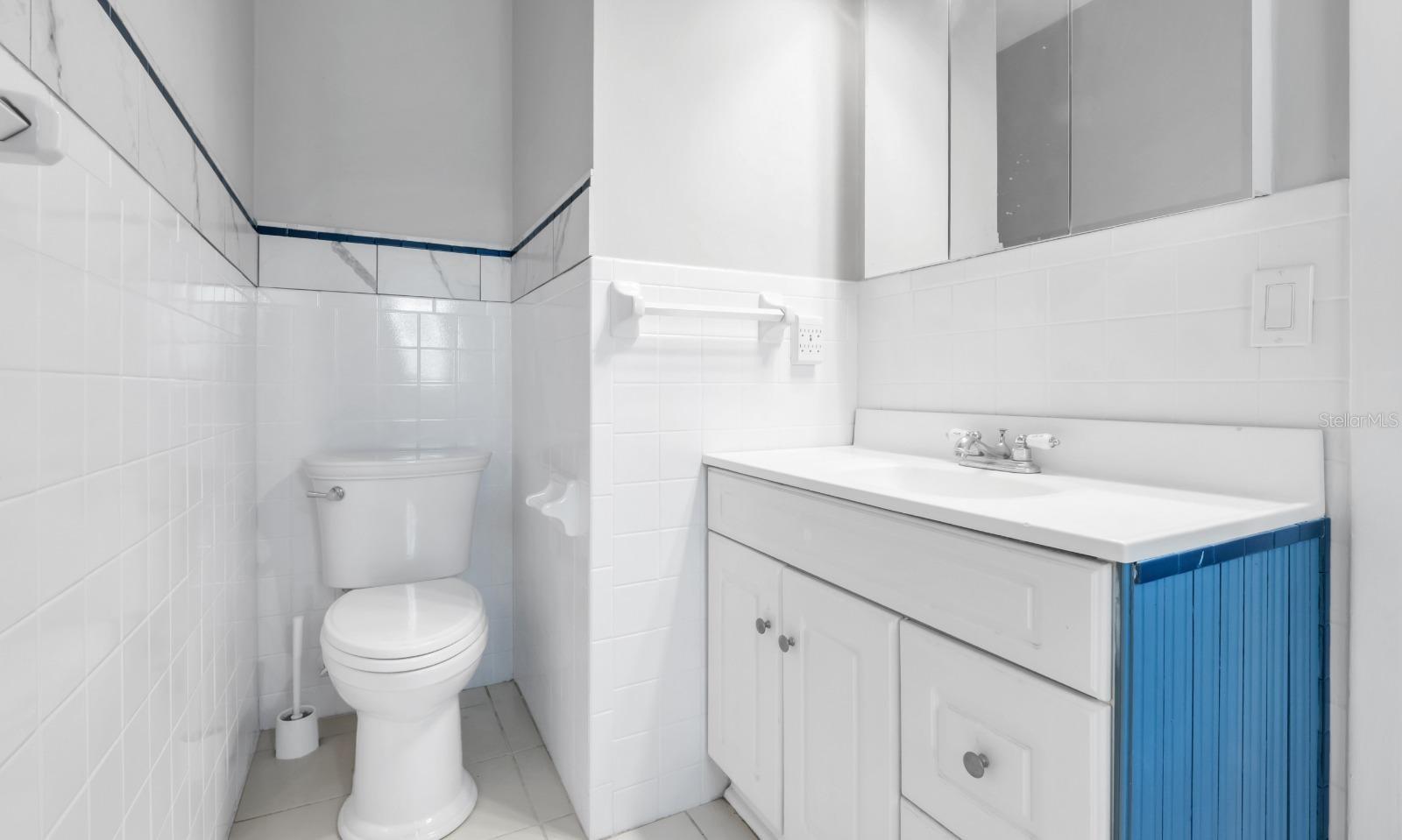 Image 26 of 55 For 520 Rooks Road