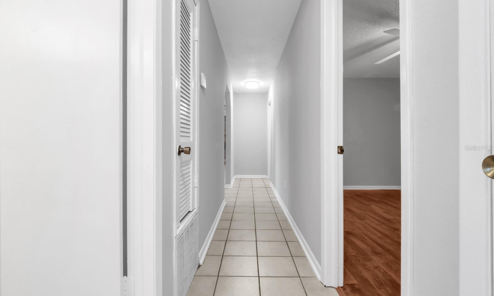 Image 28 of 55 For 520 Rooks Road