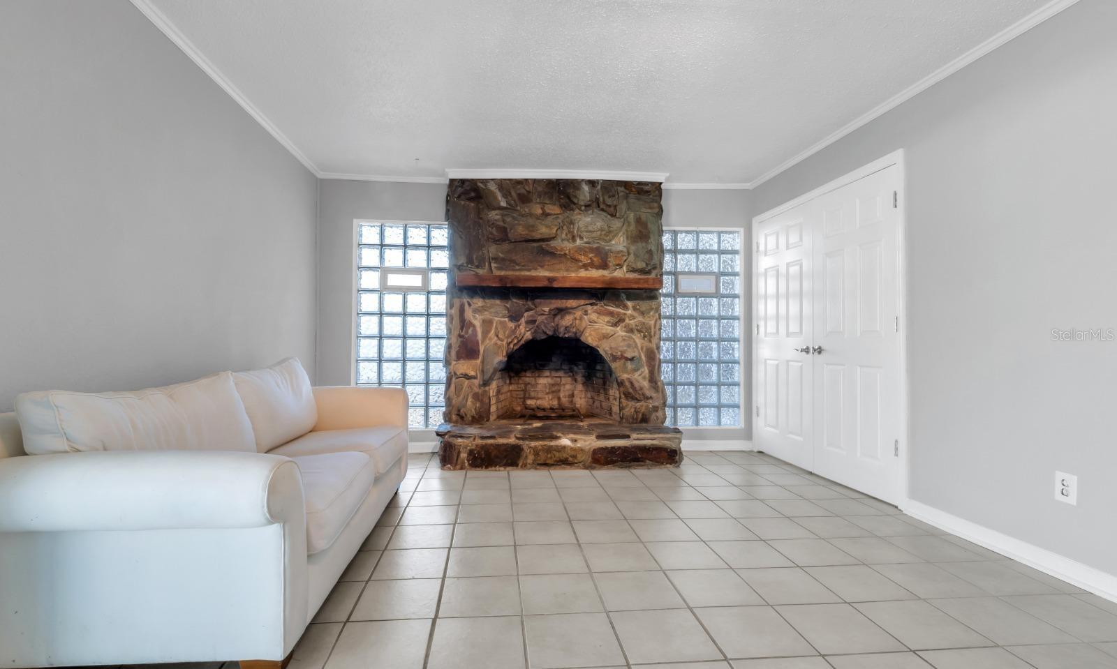 Image 37 of 55 For 520 Rooks Road