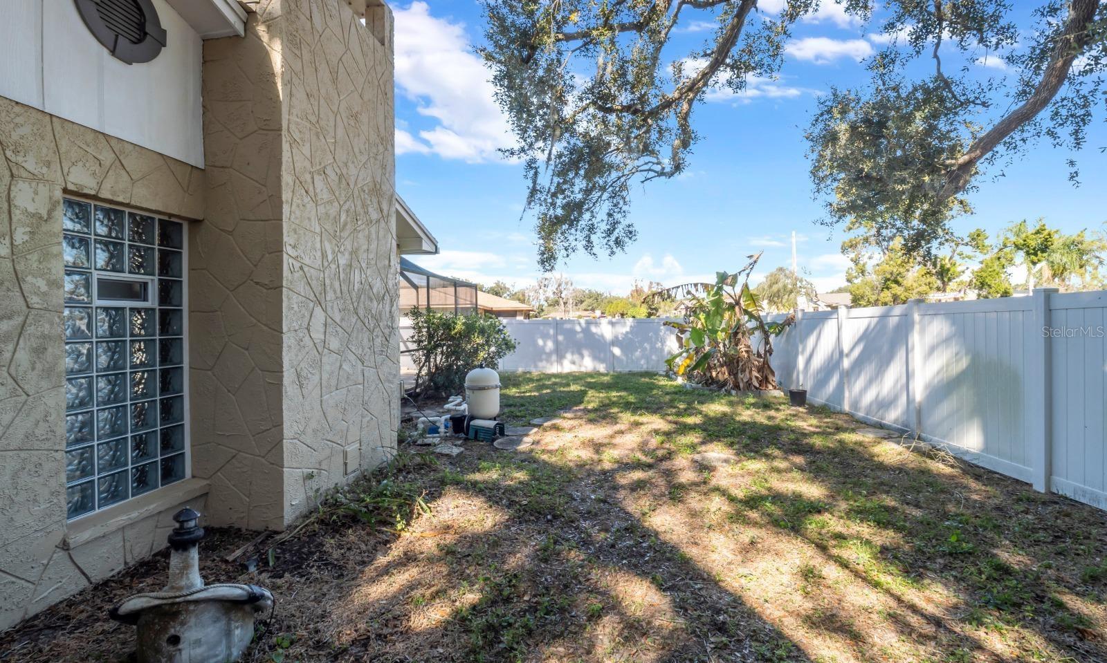 Image 7 of 55 For 520 Rooks Road